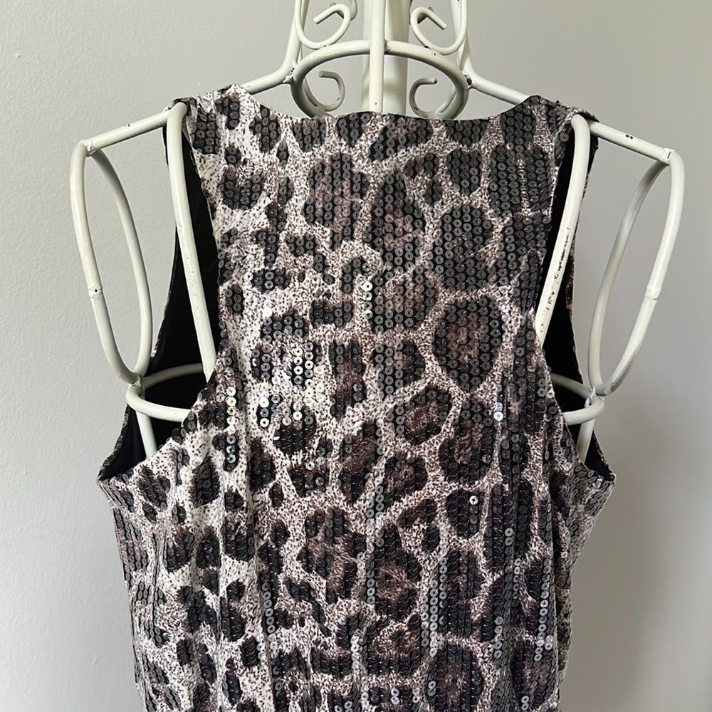 Love Stitch Cheetah Sequin dress - Picture 4 of 5